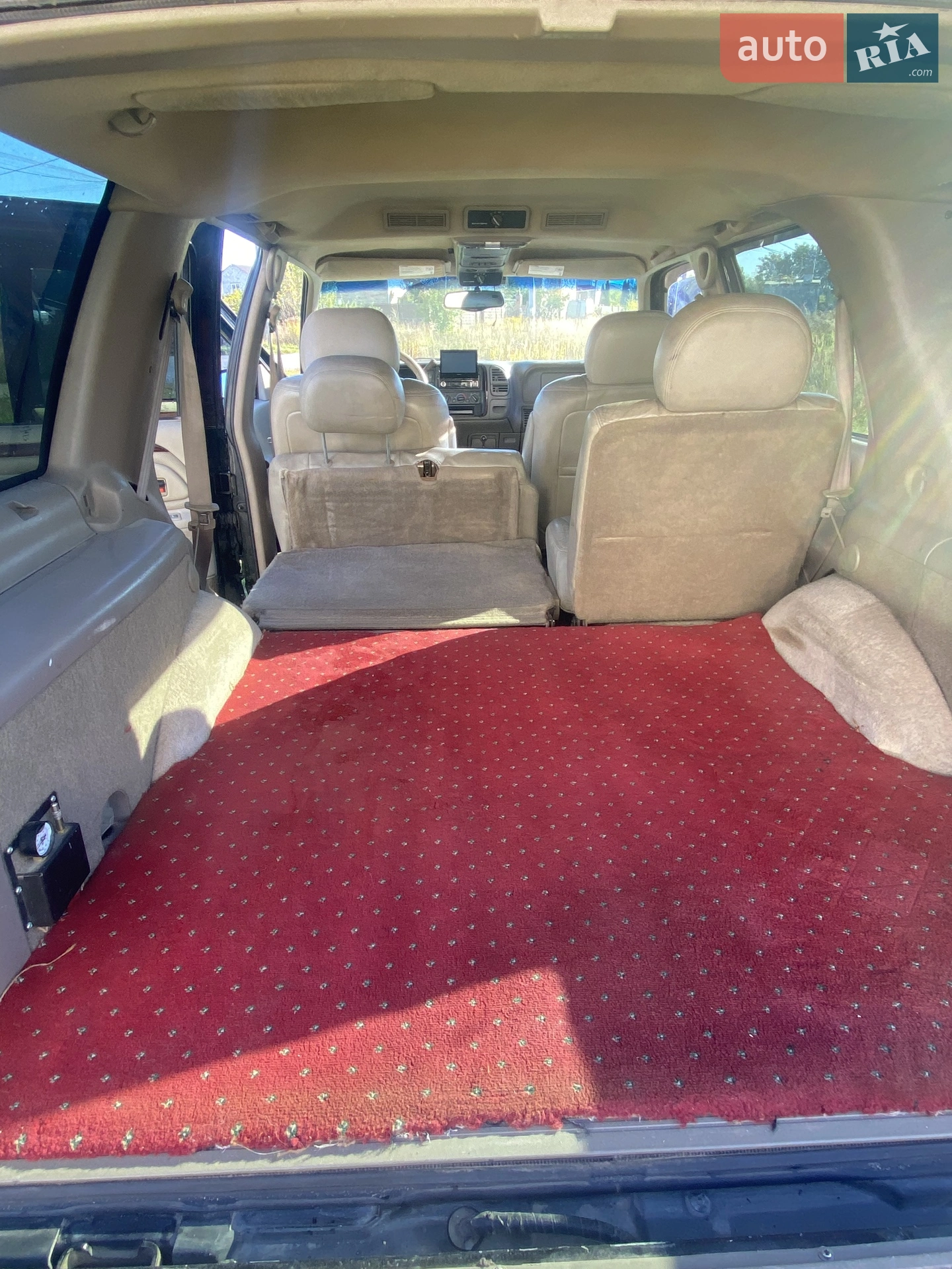 Cadillac CADILLAC Escalade 2000 VIN 1GYEK63R9YR167651 фото оголошення 12 з 16