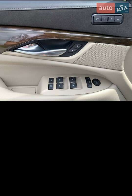 Внедорожник / Кроссовер Cadillac Escalade 2017 в Киеве
