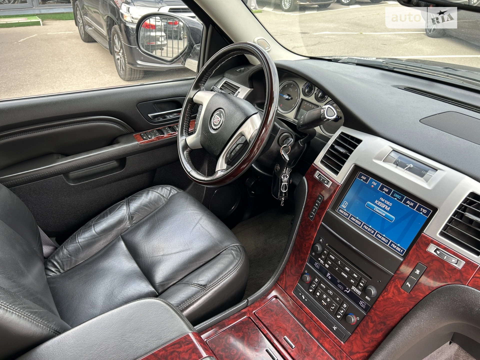 2011 Cadillac Escalade - мініатюра 15