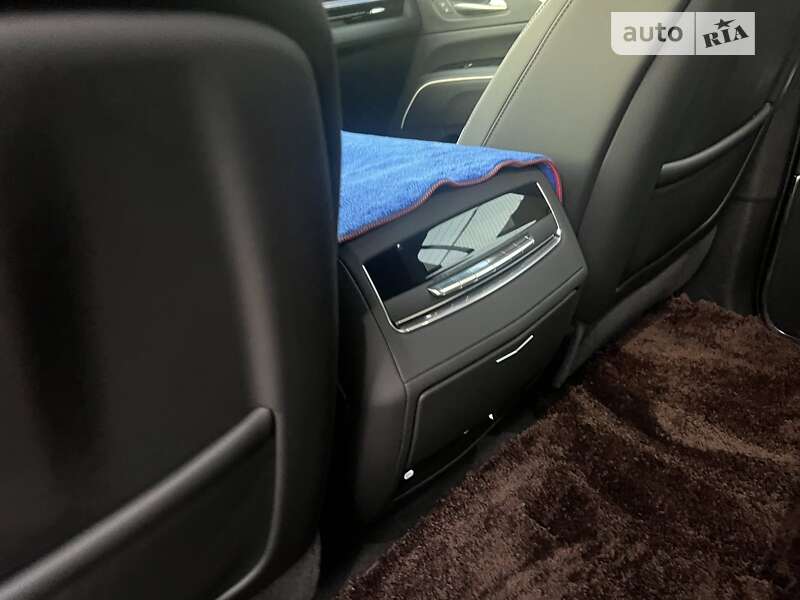 Внедорожник / Кроссовер Cadillac Escalade 2022 в Луцке
