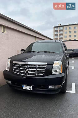 Внедорожник / Кроссовер Cadillac Escalade 2007 в Киеве