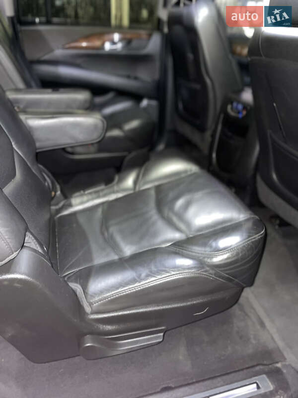 Внедорожник / Кроссовер Cadillac Escalade 2015 в Киеве