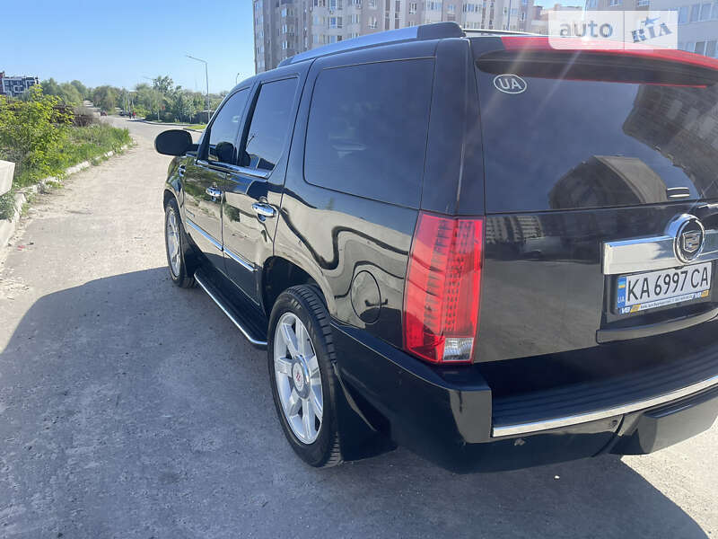 Внедорожник / Кроссовер Cadillac Escalade 2008 в Запорожье фото 4 Внедорожник / Кроссовер Cadillac Escalade 2008 в Запорожье