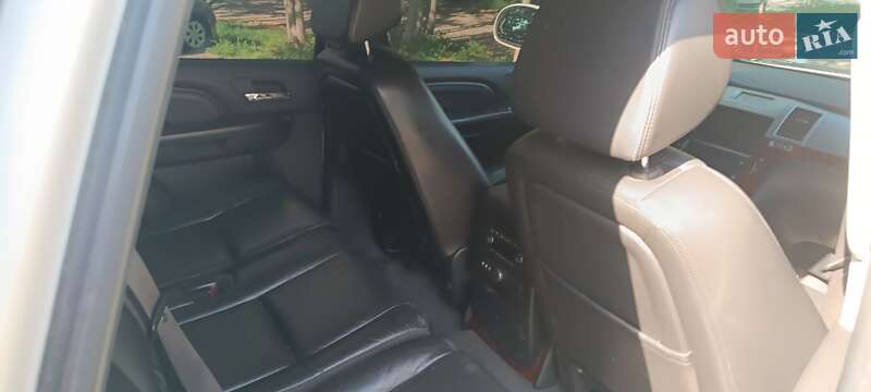 Внедорожник / Кроссовер Cadillac Escalade 2008 в Одессе фото 8 Внедорожник / Кроссовер Cadillac Escalade 2008 в Одессе