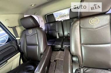 Позашляховик / Кросовер Cadillac Escalade 2010 в Києві