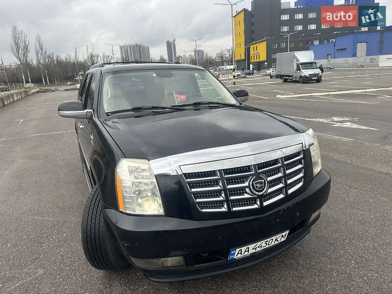 Внедорожник / Кроссовер Cadillac Escalade 2006 в Киеве