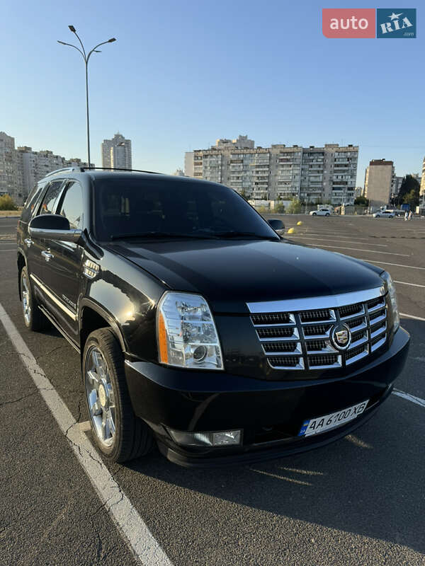 Позашляховик / Кросовер Cadillac Escalade 2008 в Києві