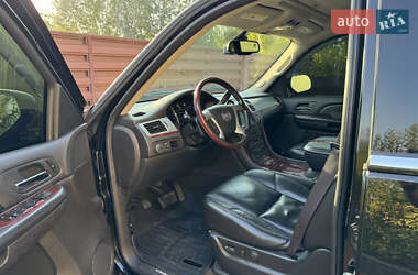 Внедорожник / Кроссовер Cadillac Escalade 2008 в 