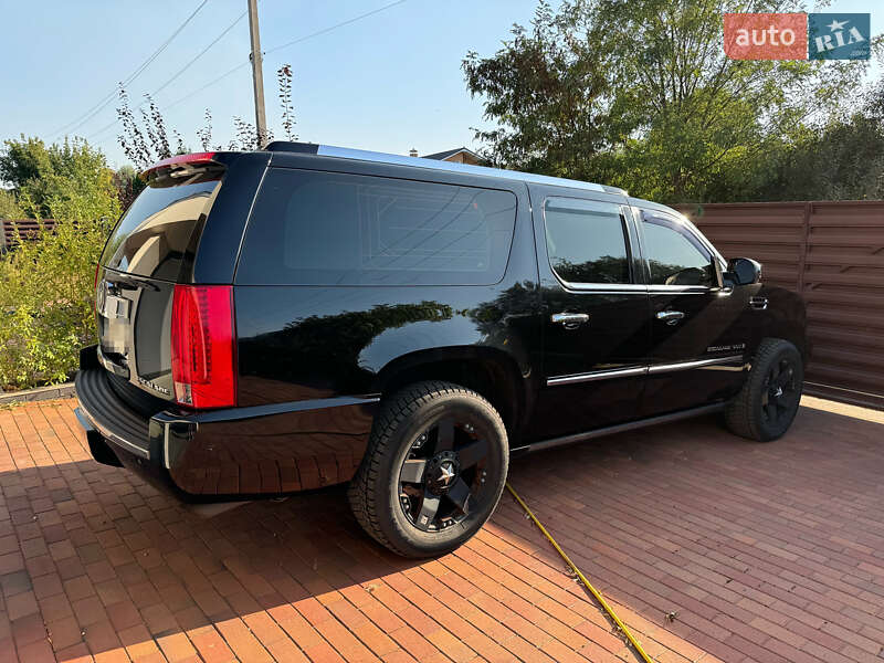 Внедорожник / Кроссовер Cadillac Escalade 2008 в Киеве