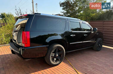Внедорожник / Кроссовер Cadillac Escalade 2008 в 