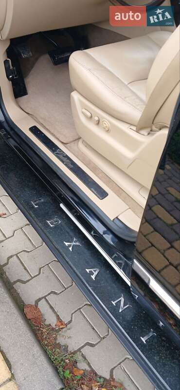 Внедорожник / Кроссовер Cadillac Escalade 2011 в Косове