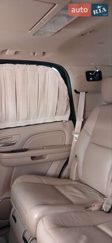 Внедорожник / Кроссовер Cadillac Escalade 2011 в Косове
