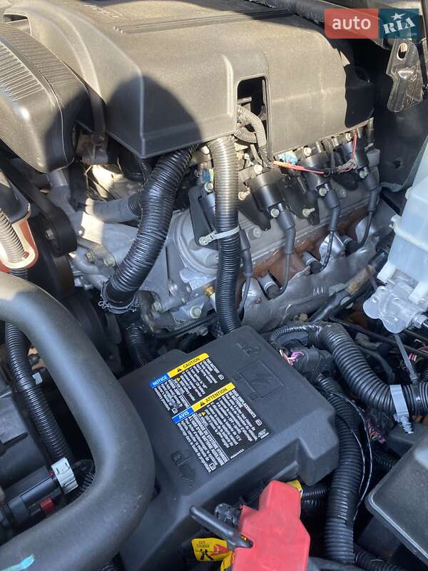 Внедорожник / Кроссовер Cadillac Escalade 2010 в Ровно фото 17 Внедорожник / Кроссовер Cadillac Escalade 2010 в Ровно