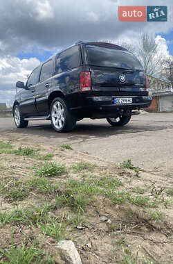 Внедорожник / Кроссовер Cadillac Escalade 2004 в Южноукраинске