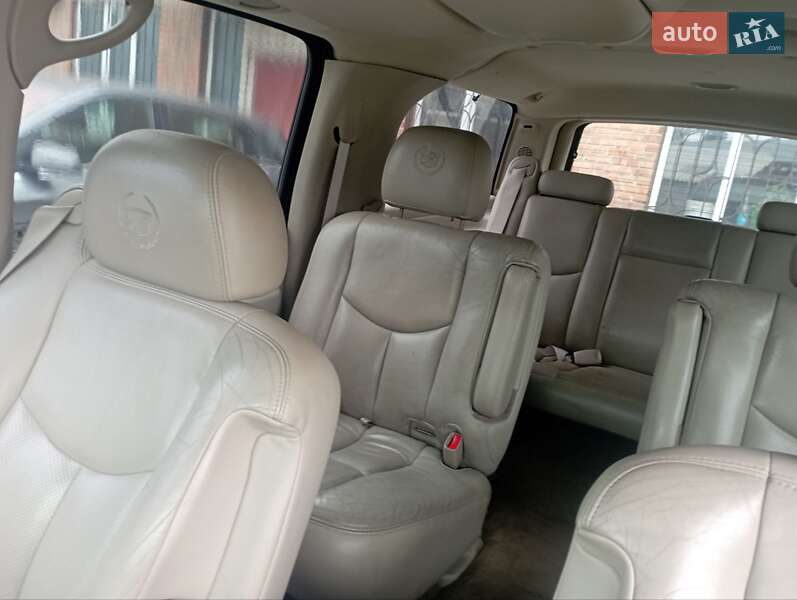 Внедорожник / Кроссовер Cadillac Escalade 2006 в Черкассах