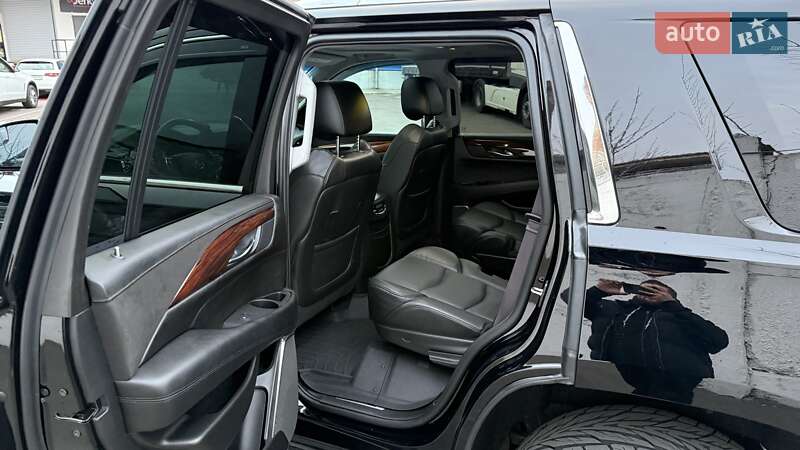 Внедорожник / Кроссовер Cadillac Escalade 2014 в Петропавловской Борщаговке фото 14 Внедорожник / Кроссовер Cadillac Escalade 2014 в Петропавловской Борщаговке