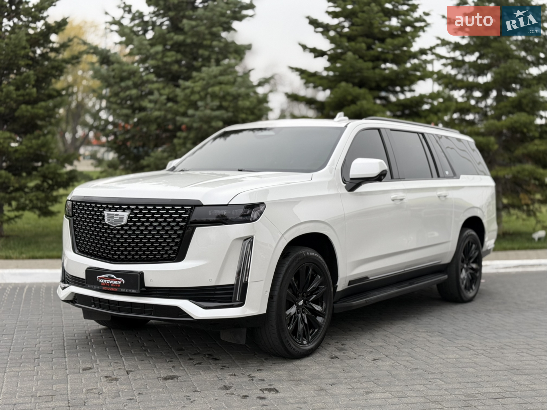 2021 Cadillac Escalade - фото 1
