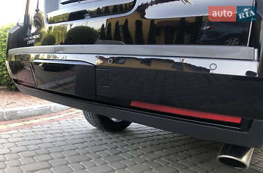 Внедорожник / Кроссовер Cadillac Escalade 2016 в 