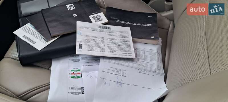 Внедорожник / Кроссовер Cadillac Escalade 2014 в Ужгороде