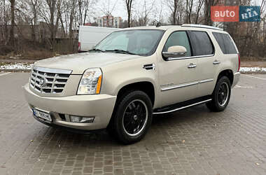 Позашляховик / Кросовер Cadillac Escalade 2007 в Києві