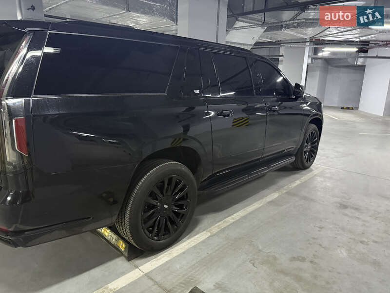 Универсал Cadillac Escalade 2023 в Киеве