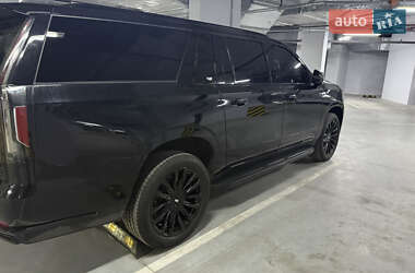 Универсал Cadillac Escalade 2023 в 