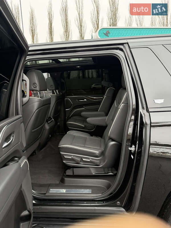 Универсал Cadillac Escalade 2023 в Киеве