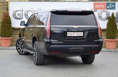 Внедорожник / Кроссовер Cadillac Escalade 2017 в 