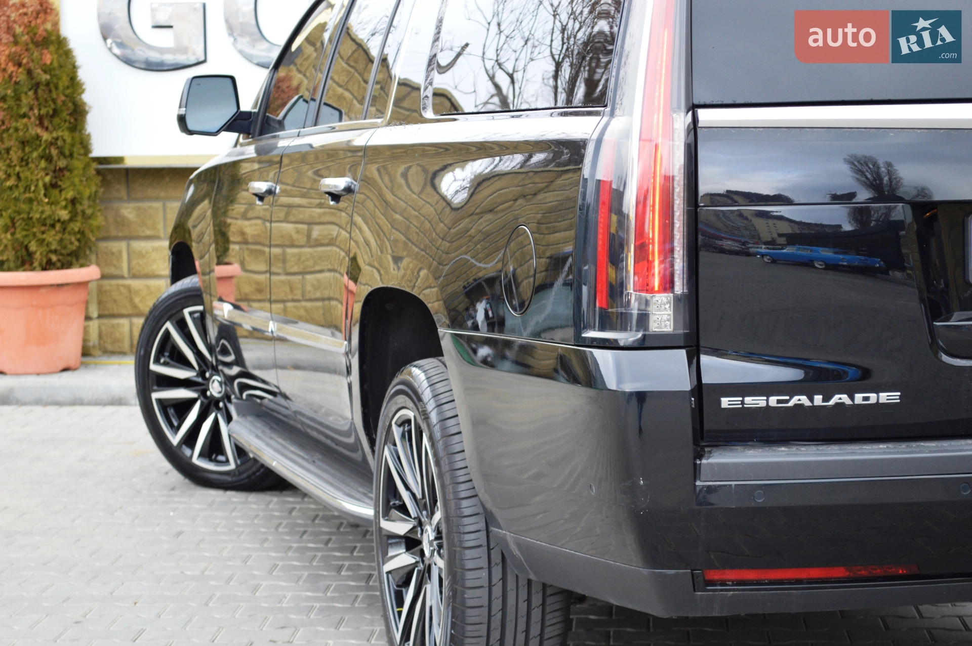 2017 Cadillac Escalade - мініатюра 15