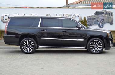 Внедорожник / Кроссовер Cadillac Escalade 2017 в 