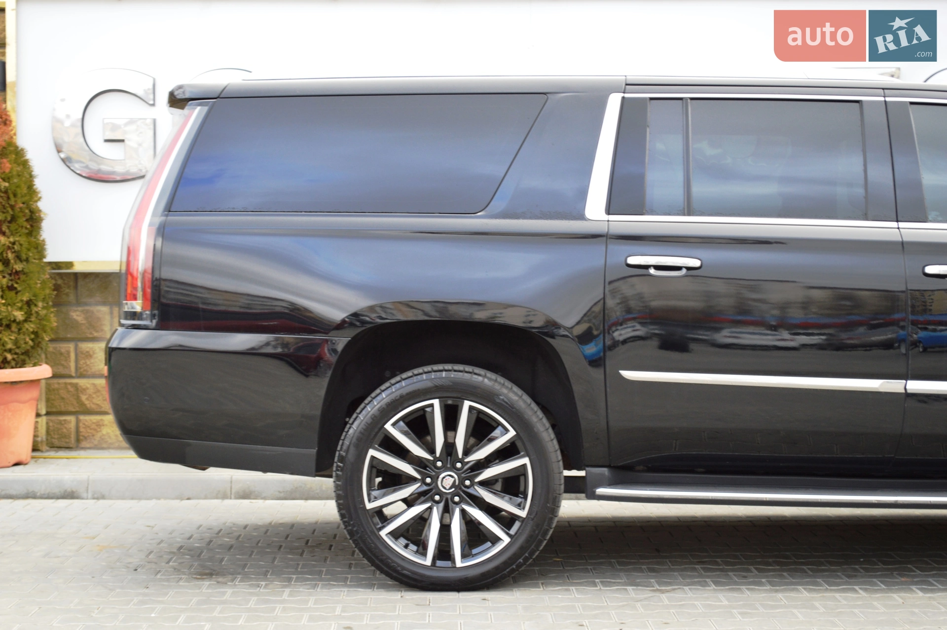 2017 Cadillac Escalade - мініатюра 20