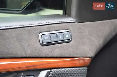 Внедорожник / Кроссовер Cadillac Escalade 2017 в 