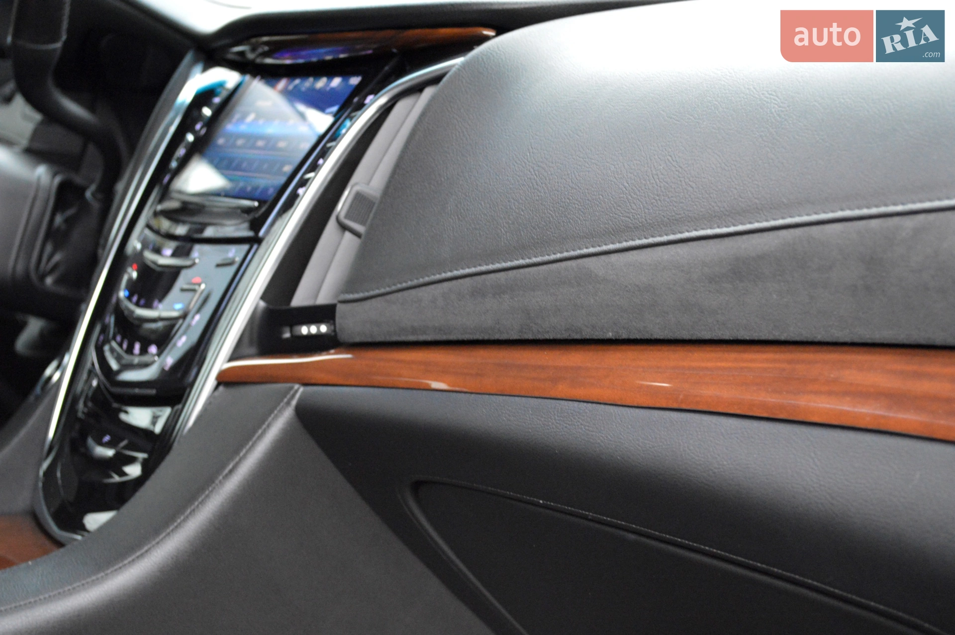 2017 Cadillac Escalade - мініатюра 55