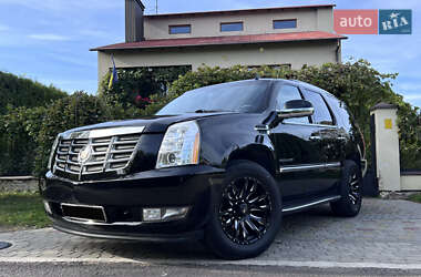 Внедорожник / Кроссовер Cadillac Escalade 2013 в 