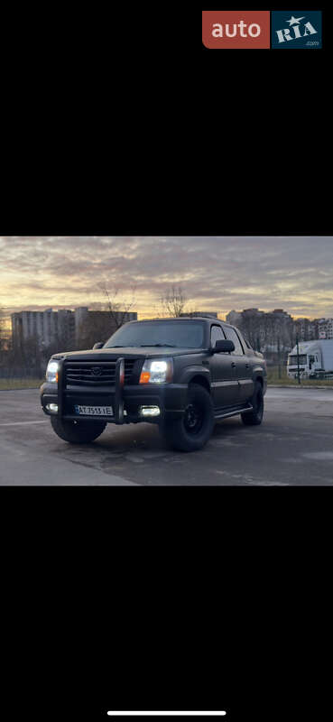Пикап Cadillac Escalade 2002 в Ивано-Франковске