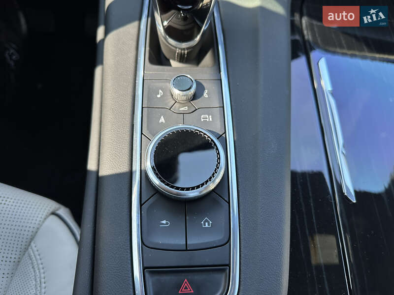 Внедорожник / Кроссовер Cadillac Escalade 2023 в Киеве фото 27 Внедорожник / Кроссовер Cadillac Escalade 2023 в Киеве