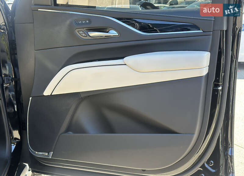Внедорожник / Кроссовер Cadillac Escalade 2023 в Киеве фото 32 Внедорожник / Кроссовер Cadillac Escalade 2023 в Киеве