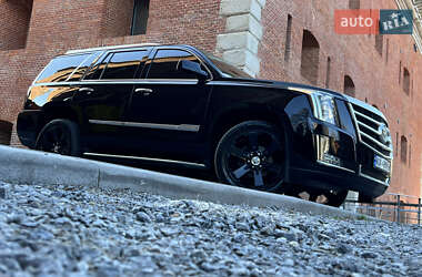Позашляховик / Кросовер Cadillac Escalade 2014 в Львові