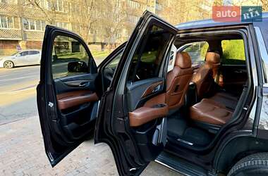 Внедорожник / Кроссовер Cadillac Escalade 2014 в 