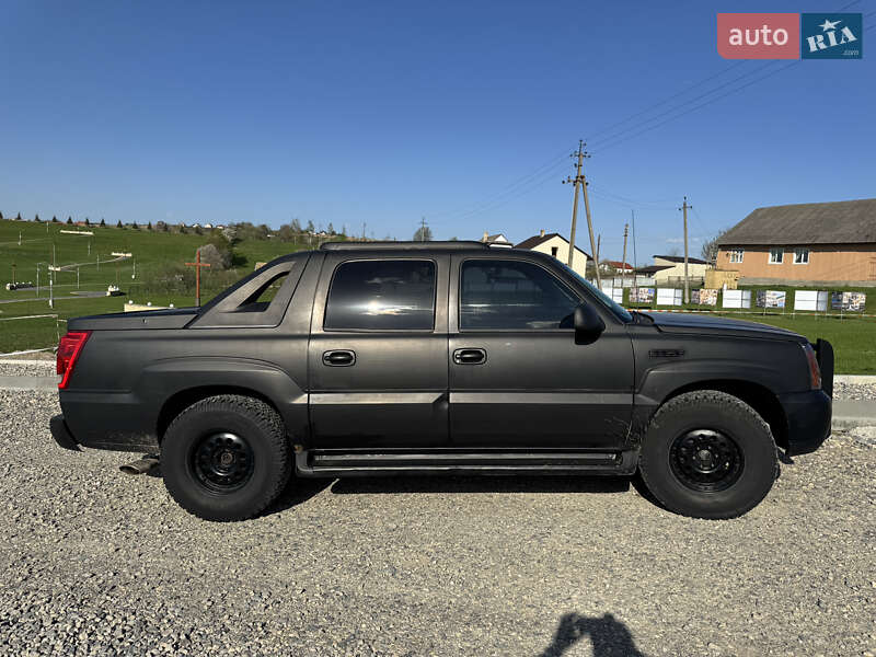 Пикап Cadillac Escalade 2002 в Ивано-Франковске