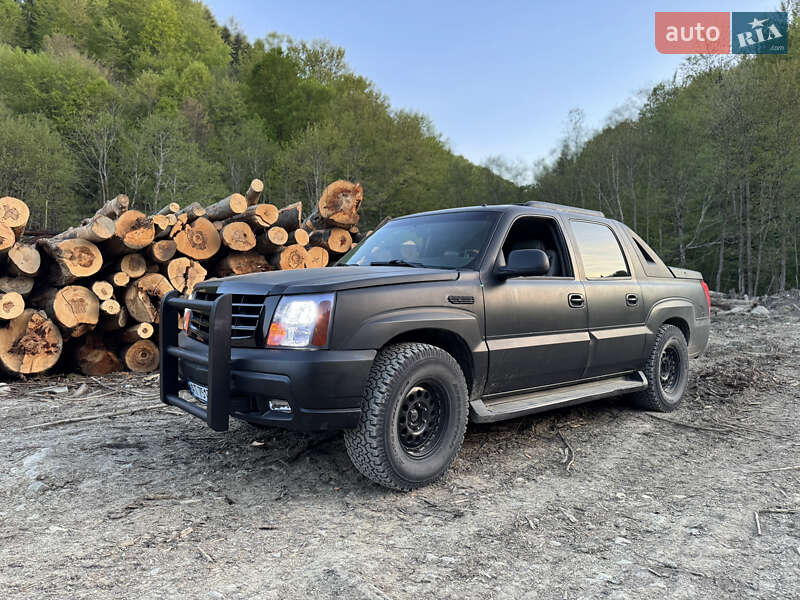 Пикап Cadillac Escalade 2002 в Ивано-Франковске