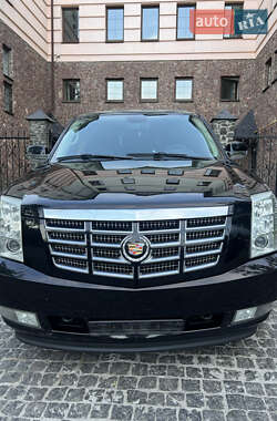 Позашляховик / Кросовер Cadillac Escalade 2008 в 