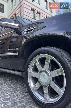 Позашляховик / Кросовер Cadillac Escalade 2008 в 