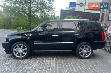 Позашляховик / Кросовер Cadillac Escalade 2008 в 