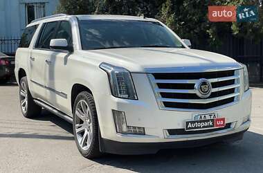 Внедорожник / Кроссовер Cadillac Escalade 2014 в 