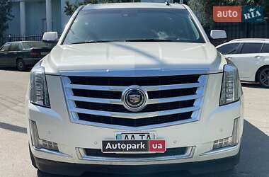 Внедорожник / Кроссовер Cadillac Escalade 2014 в 