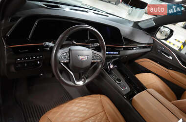 Позашляховик / Кросовер Cadillac Escalade 2022 в 