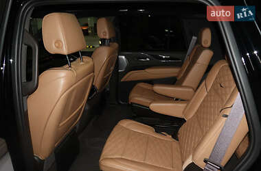 Позашляховик / Кросовер Cadillac Escalade 2022 в 