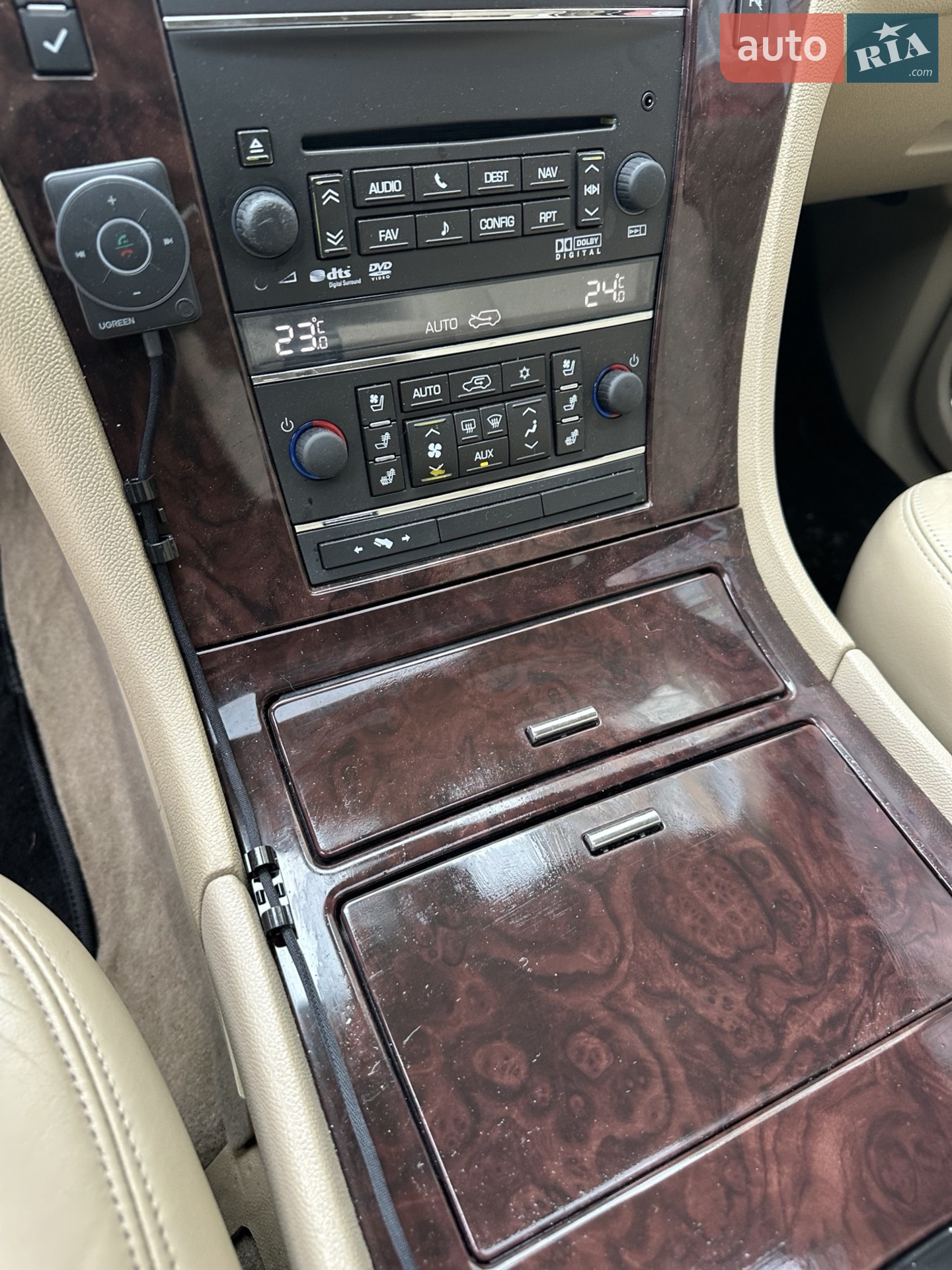 2011 Cadillac Escalade - мініатюра 33