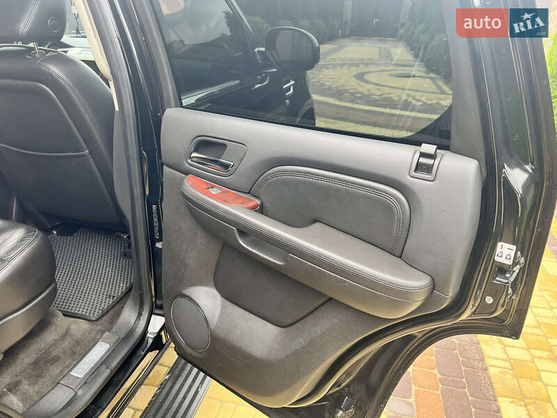 Внедорожник / Кроссовер Cadillac Escalade 2008 в Киеве